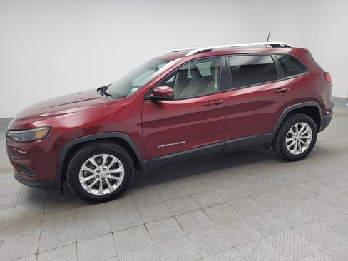 Used 2021 Jeep Cherokee Latitude FWD image 2