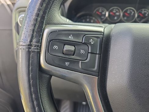 Used 2022 Chevrolet Silverado 2500 Custom w/ Custom Value Package AWD/4WD image 20