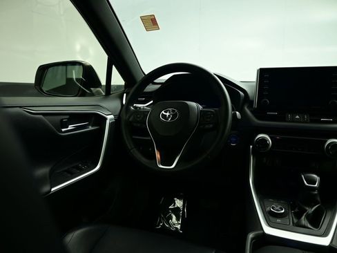 Used 2019 Toyota RAV4 XSE image 8