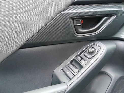 Certified 2025 Subaru Crosstrek 2.0i Premium image 10