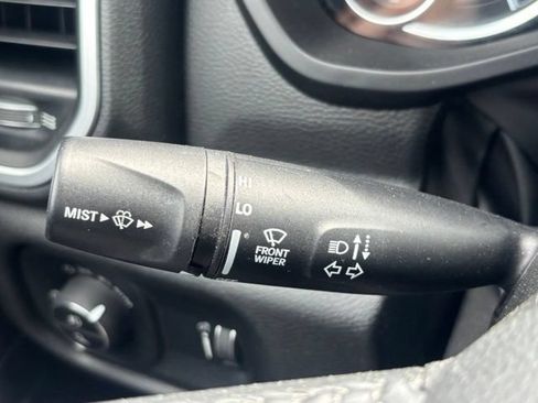 Used 2022 RAM 1500 Big Horn AWD/4WD image 21