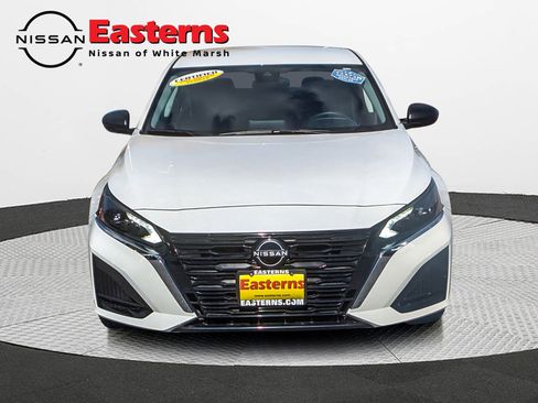 Used 2024 Nissan Altima 2.5 SV AWD/4WD image 2
