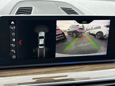 Used 2018 BMW 530e w/ Premium Package 2 image 19