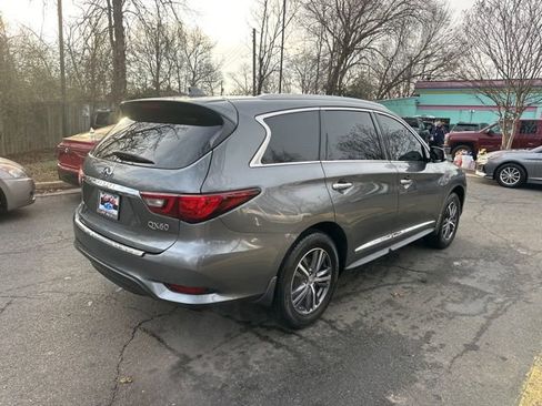 Used 2019 INFINITI QX60 Luxe w/ Essential Package image 9
