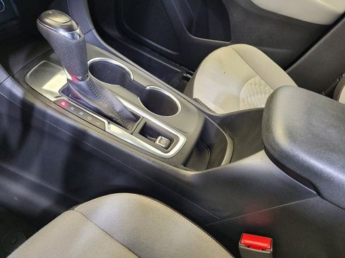 Used 2021 Chevrolet Equinox LS w/ LS Convenience Package image 26