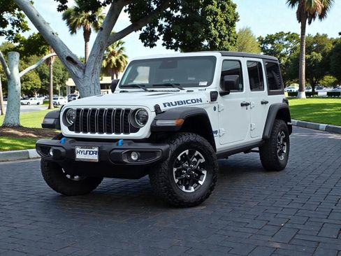 Used 2025 Jeep Wrangler Unlimited Rubicon 4xe w/ Safety Group AWD/4WD image 2