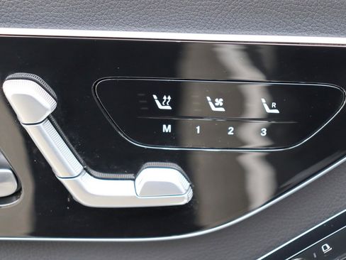 Used 2023 Mercedes-Benz S 500 4MATIC image 25