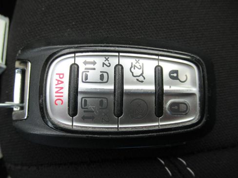 Certified 2023 Chrysler Voyager LX FWD image 28