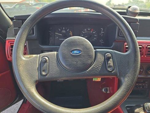 Used 1988 Ford Mustang LX RWD image 16