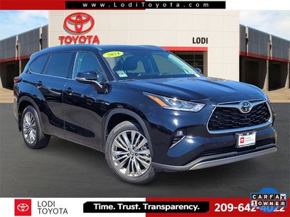 Used 2024 Toyota Highlander Platinum