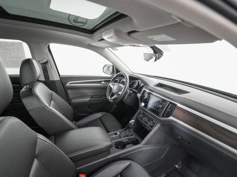 Used 2021 Volkswagen Atlas SE w/ Panoramic Sunroof Package FWD image 20