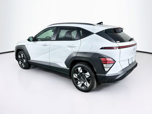 Used 2025 Hyundai Kona SEL FWD image 5