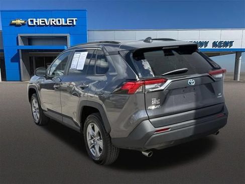 Used 2023 Toyota RAV4 LE AWD/4WD image 29