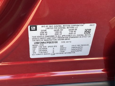 Used 2023 Buick Envision Essence w/ Sport Touring Package image 33