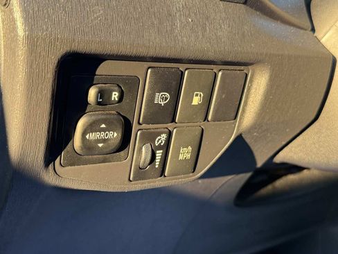 Used 2012 Toyota Prius Prime Advanced image 21