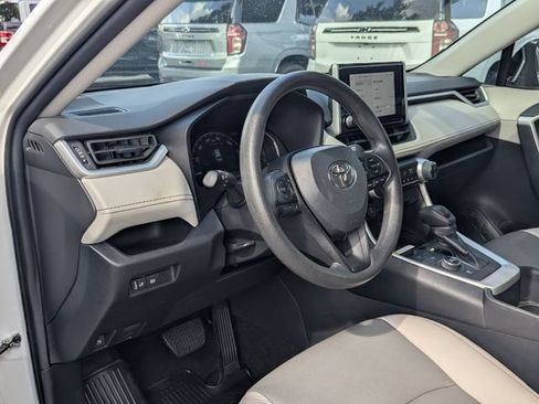 Used 2024 Toyota RAV4 XLE AWD/4WD image 11