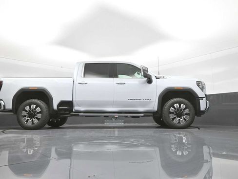 New 2026 GMC Sierra 2500 Denali w/ Technology Package AWD/4WD image 38