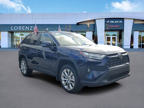 Used 2025 Toyota RAV4 XLE Premium image 3