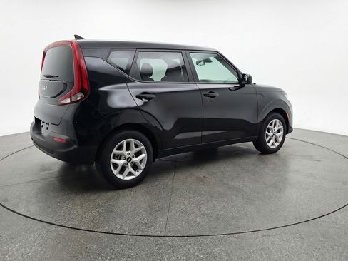 Used 2025 Kia Soul LX w/ LX Technology Package image 9