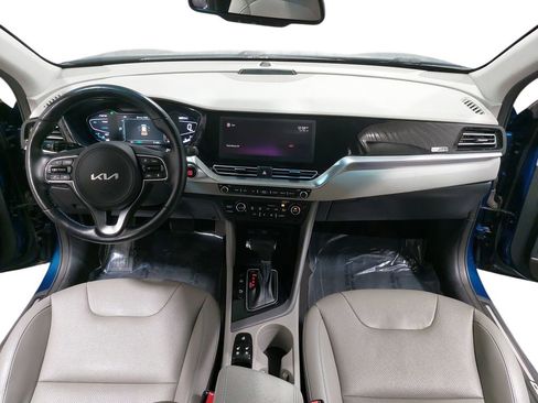 Used 2022 Kia Niro EX Premium image 9