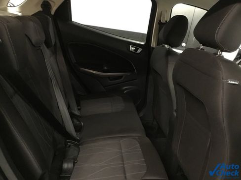 Used 2019 Ford EcoSport SE image 32