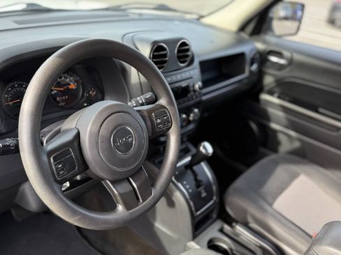 Used 2016 Jeep Patriot Sport w/ Power Value Group FWD image 12