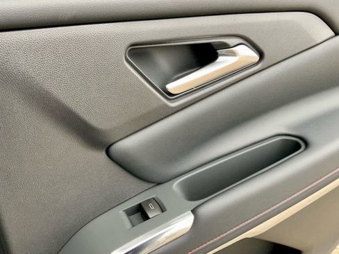 New 2026 Chevrolet Traverse Z71 w/ LPO, Floor Liner Package image 54