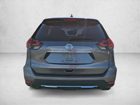 Used 2020 Nissan Rogue S image 7