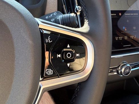 New 2026 Volvo XC90 B6 Plus w/ Protection Package Premier image 14