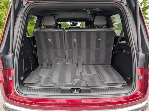 Used 2022 Jeep Wagoneer Series I AWD/4WD image 13