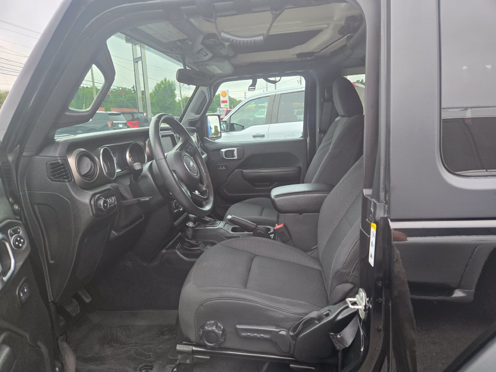 Used 2020 Jeep Wrangler Sport AWD/4WD image 7