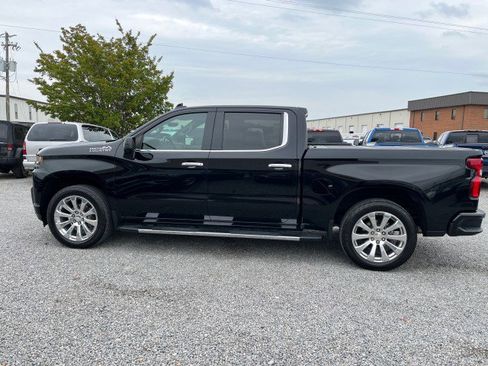 Used 2019 Chevrolet Silverado 1500 High Country w/ Technology Package AWD/4WD image 10