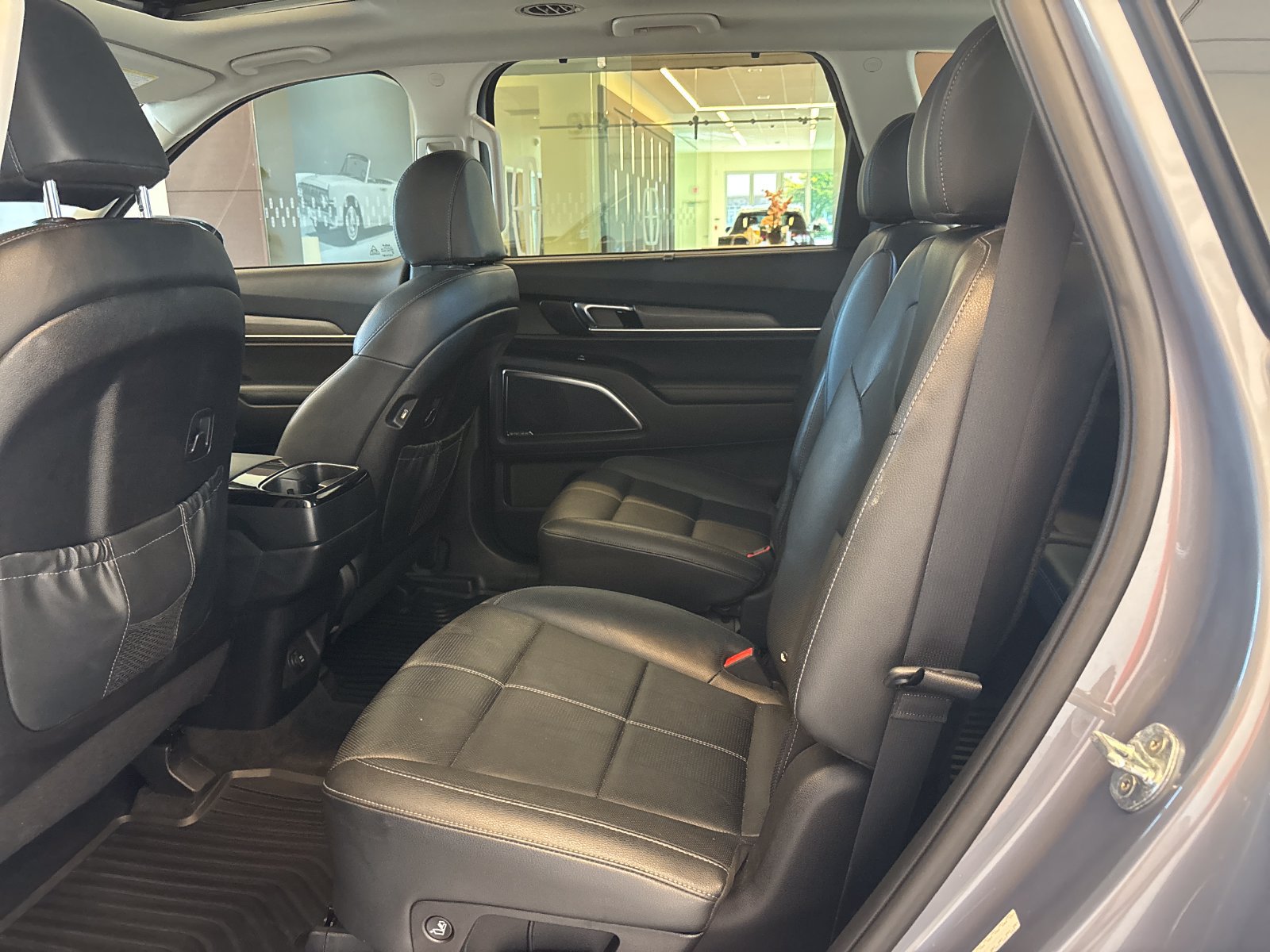 Used 2022 Kia Telluride SX FWD image 11