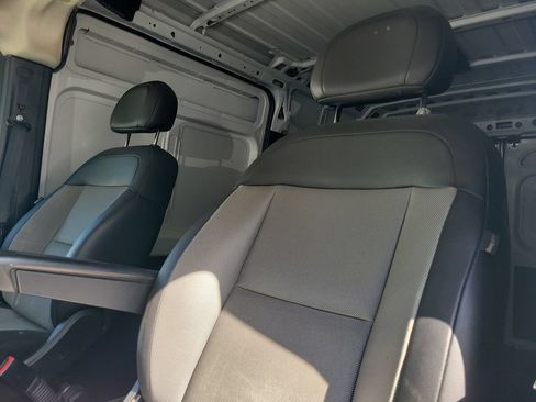 Used 2025 RAM ProMaster 2500 w/ Convenience Group FWD image 25
