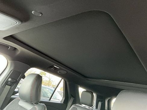 Used 2025 Ford Explorer ST w/ Sun And Sound Package image 17