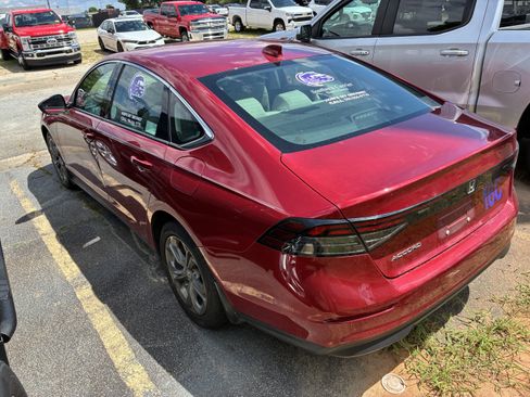 Used 2024 Honda Accord EX image 6