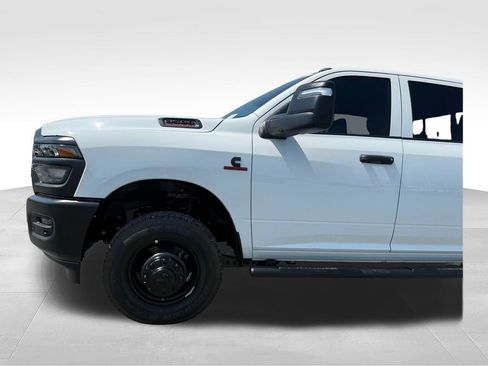 New 2026 RAM 3500 Tradesman AWD/4WD image 23