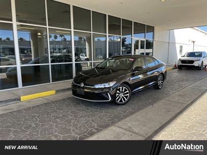 Used 2025 Volkswagen Jetta SE