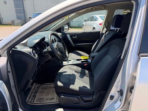 Used 2012 Nissan Rogue S w/ Special Edition Pkg FWD image 10