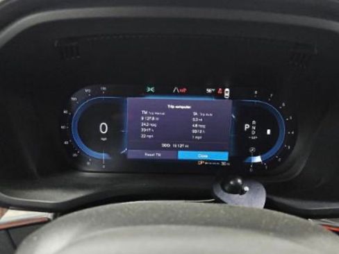 Used 2023 Volvo XC60 B6 Ultimate w/ Climate Package image 4