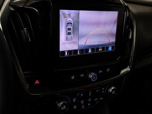 Used 2022 Chevrolet Traverse LT FWD image 56