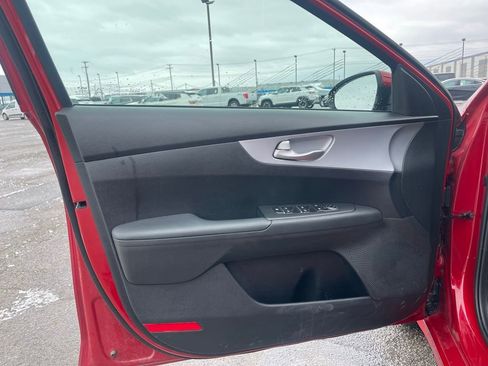 Used 2024 Kia Forte LXS image 18