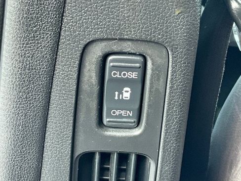 Used 2018 Honda Odyssey EX-L image 30