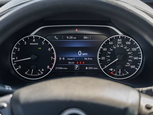 Used 2023 Nissan Murano S FWD image 23