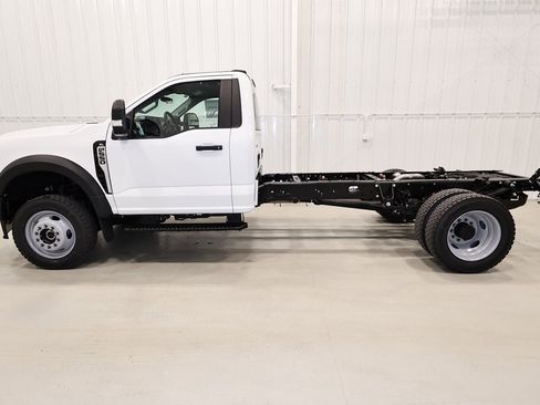 New 2026 Ford F550 4x4 Regular Cab Super Duty image 5