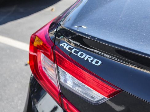 Used 2022 Honda Accord LX image 9