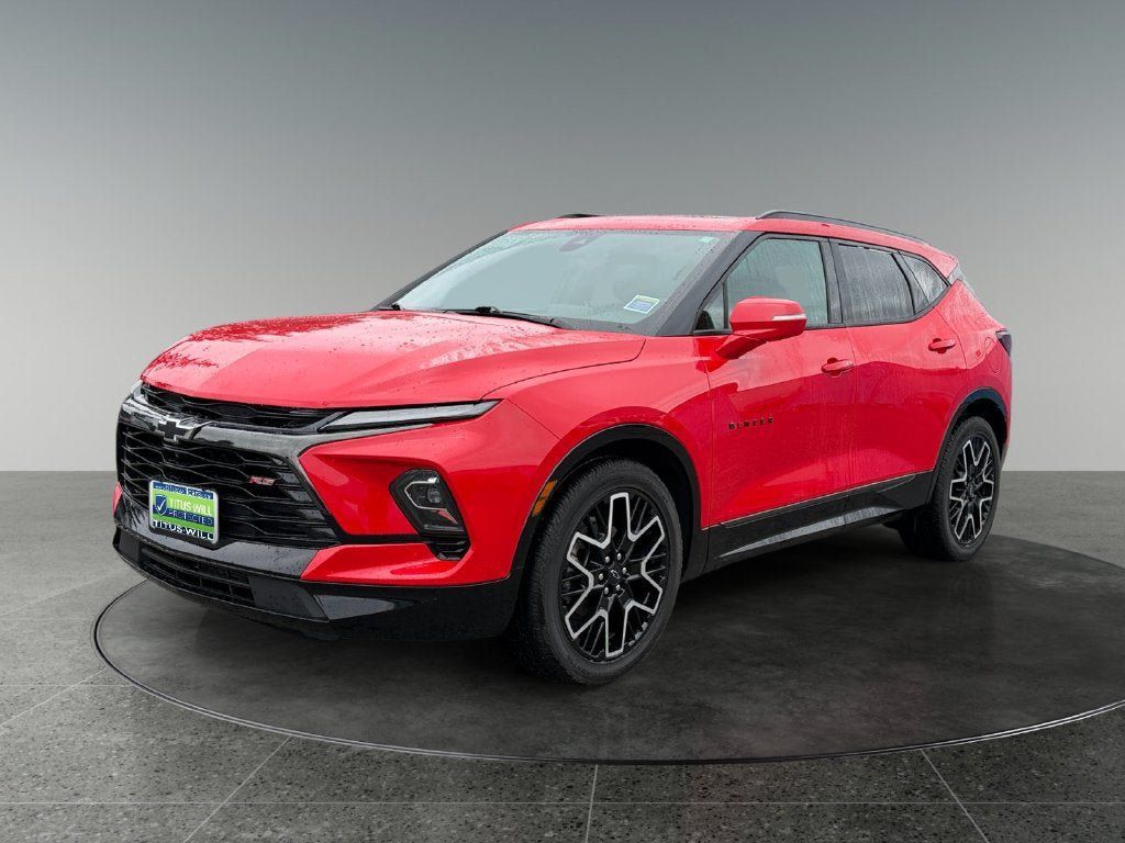 Used 2023 Chevrolet Blazer RS w/ Driver Confidence II Package AWD/4WD image 4