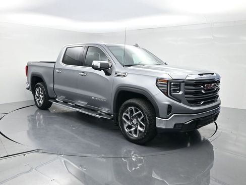 Used 2025 GMC Sierra 1500 SLT w/ SLT Premium Package AWD/4WD image 2