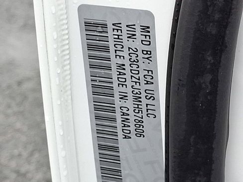 Certified 2021 Dodge Challenger R/T Scat Pack w/ Plus Package image 31