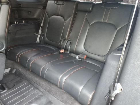 Used 2025 Honda Pilot TrailSport image 14